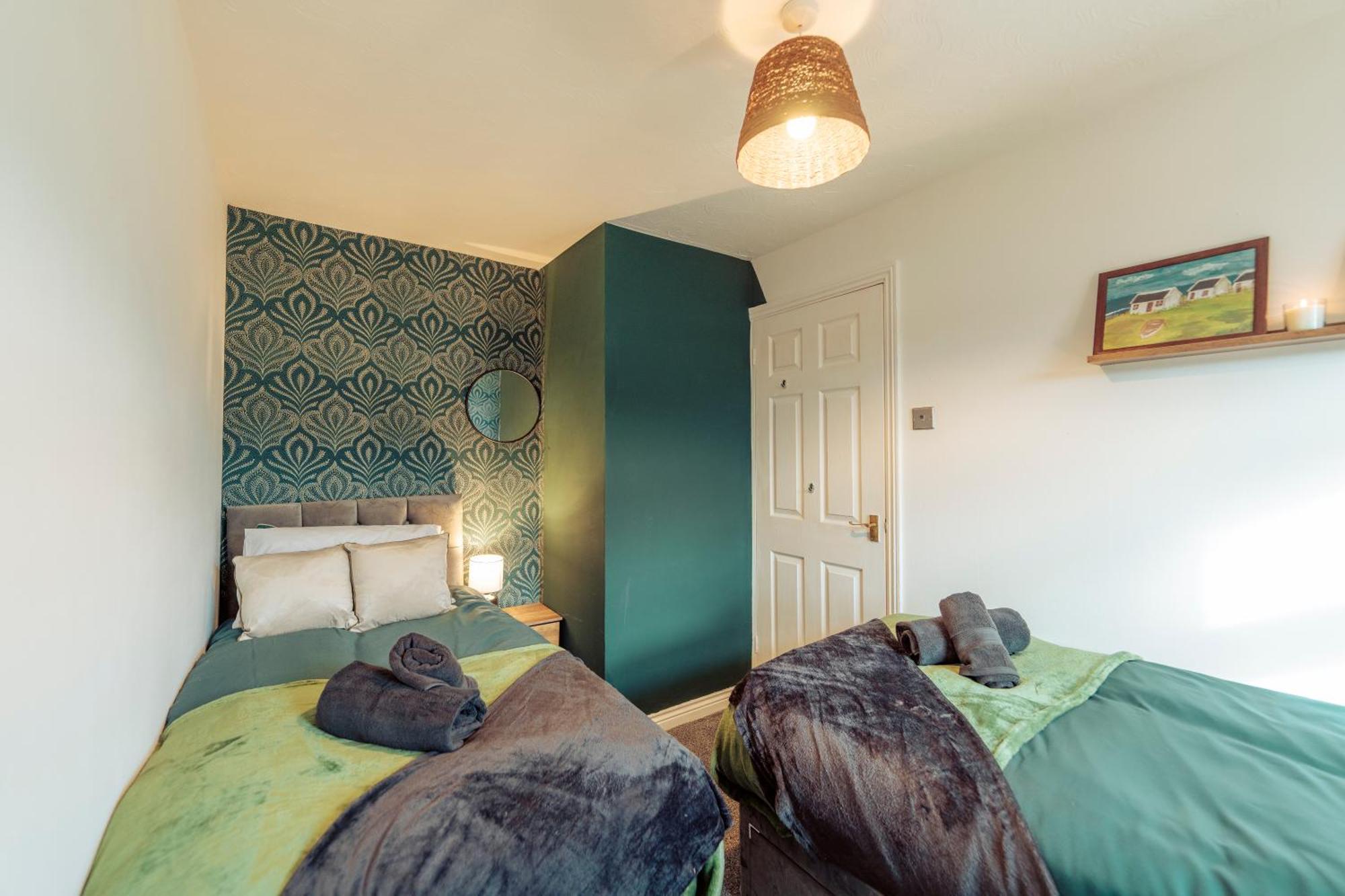 2 Bedroom Peaceful Home, Colchester Mile End Екстериор снимка